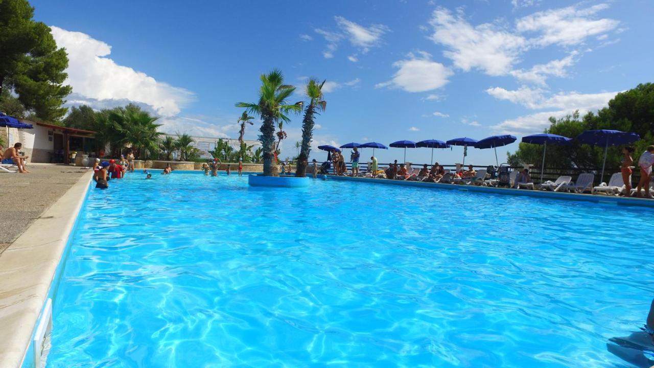 Villaggio Santo Stefano Vieste Exteriör bild