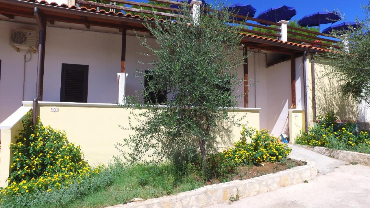 Villaggio Santo Stefano Vieste Exteriör bild