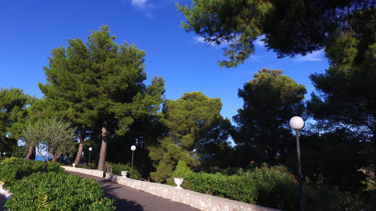 Villaggio Santo Stefano Vieste Exteriör bild